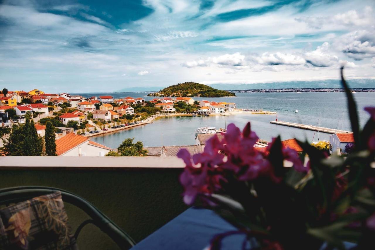 Booking Franov Residence On Island Ugljan With The Pool, Bbq And Beautiful Sea-View! Kali Zewnętrze zdjęcie