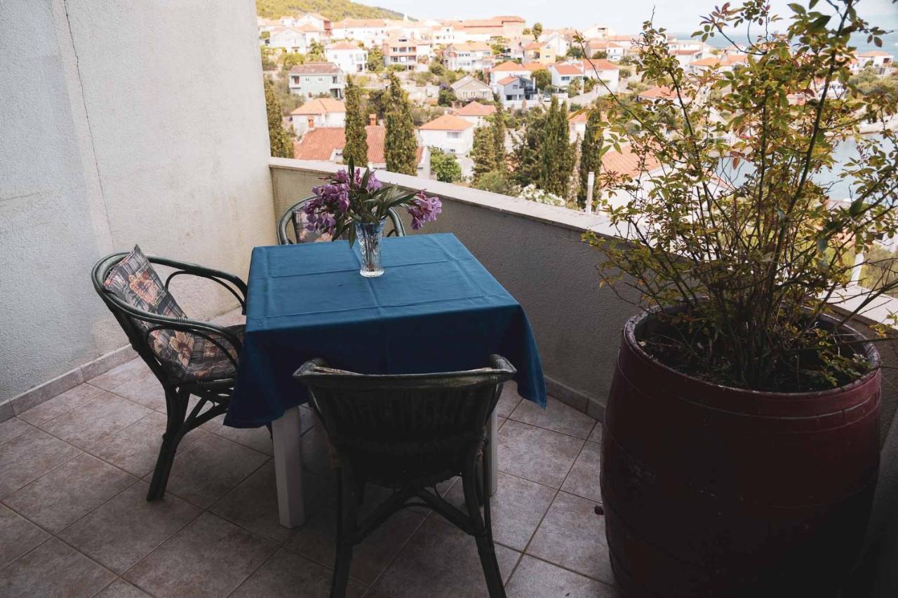 Booking Franov Residence On Island Ugljan With The Pool, Bbq And Beautiful Sea-View! Kali Zewnętrze zdjęcie